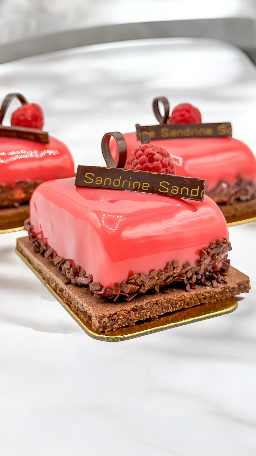 INDIVIDUAL CAKES