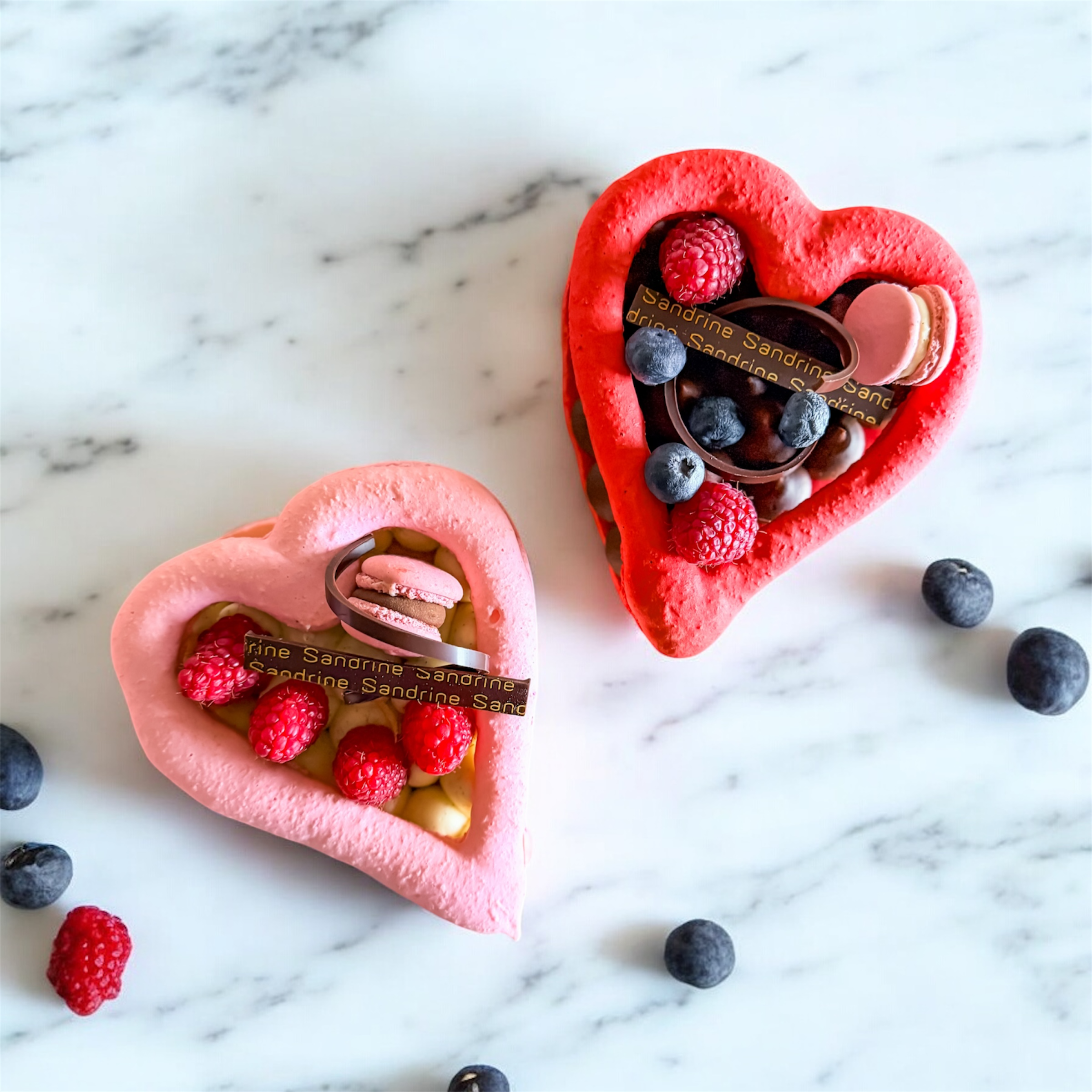 MACARON HEART FOR TWO