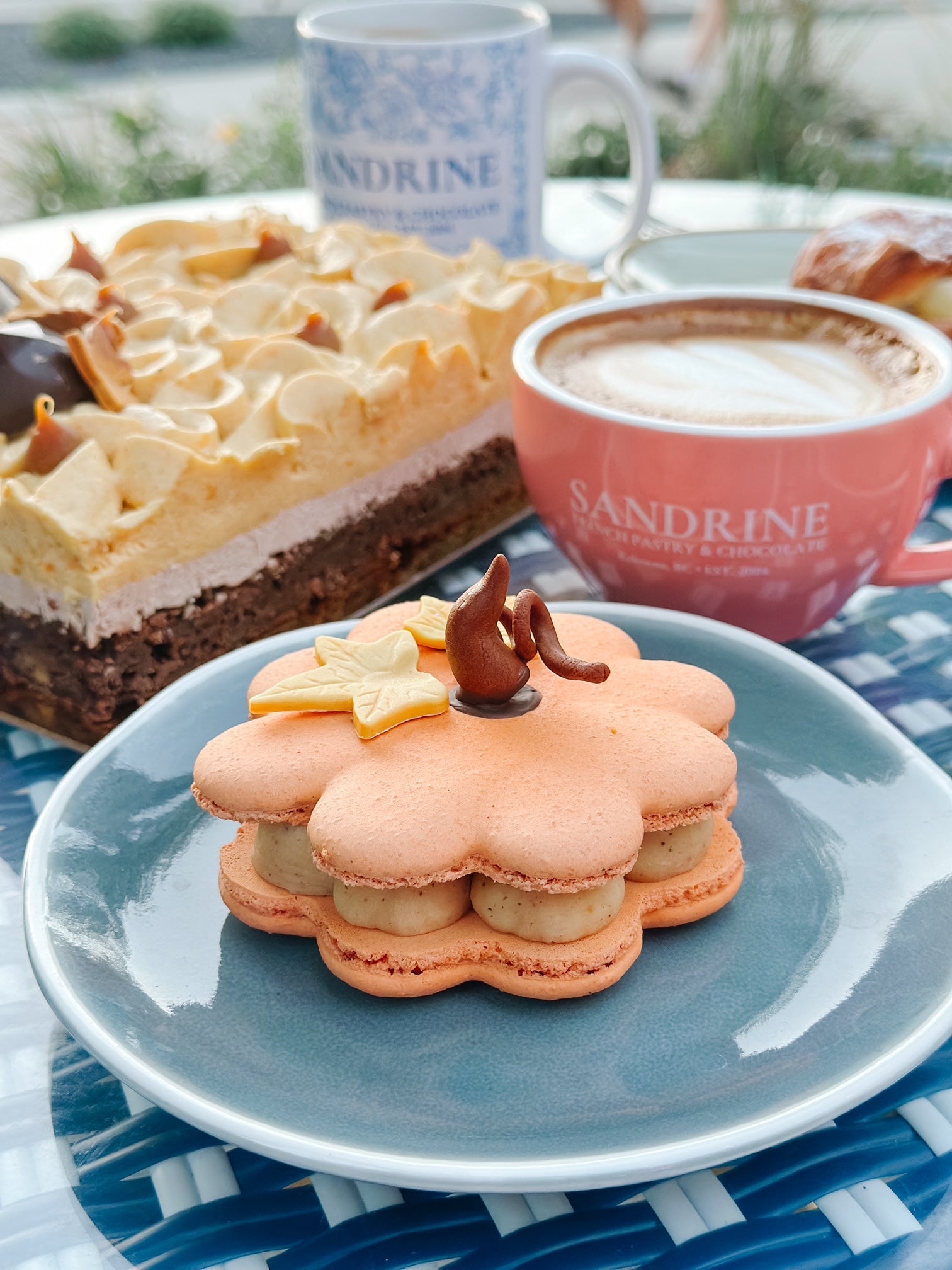 XL Pumpkin Spice Macaron