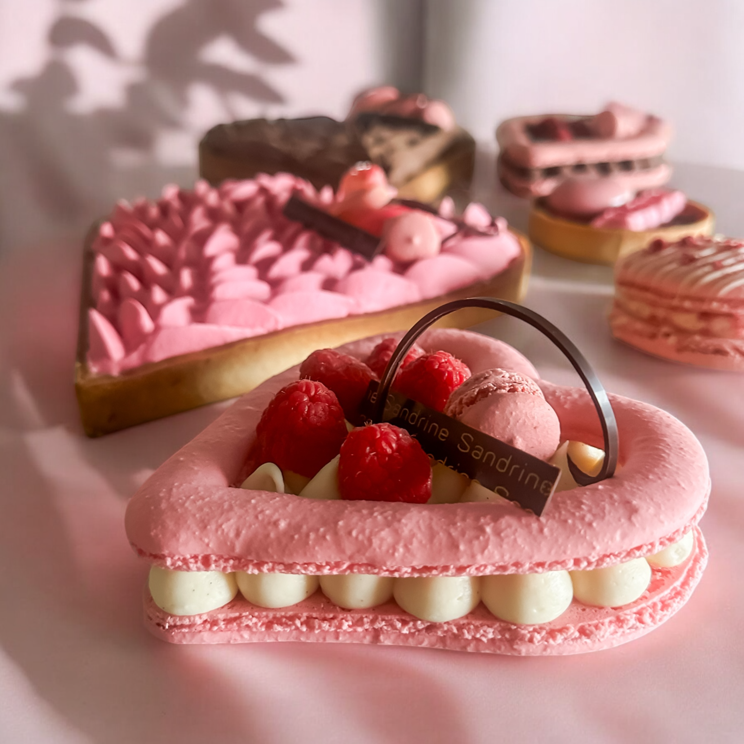 MACARON HEART FOR TWO