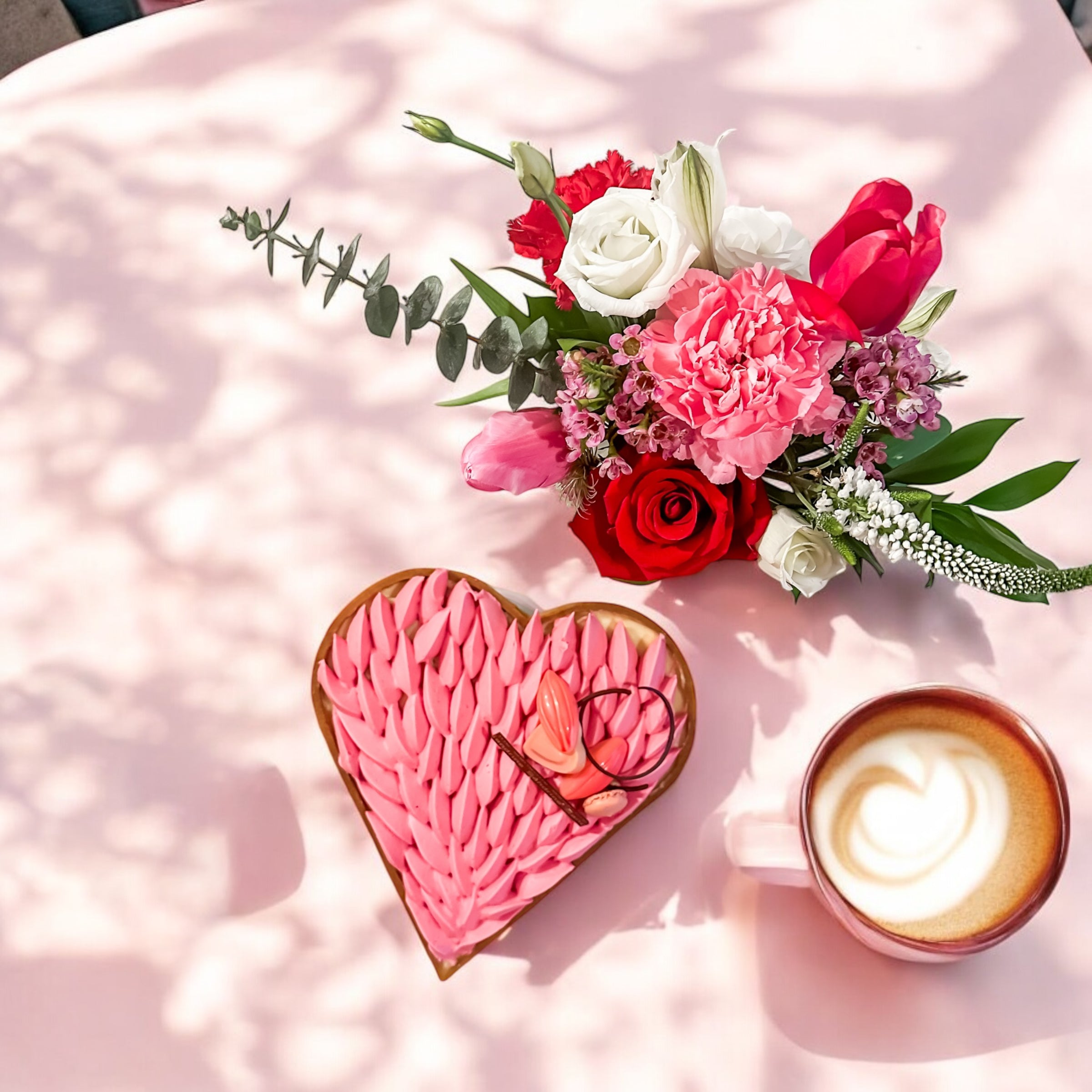 VALENTINE HEART TARTE & FLOWERS